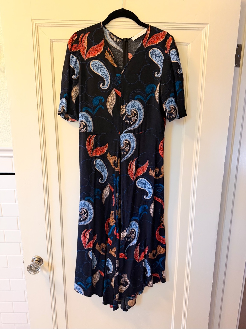 See by Chloe Black Paisley Print V-Neck Midi Dress - size 40 fits like a 6